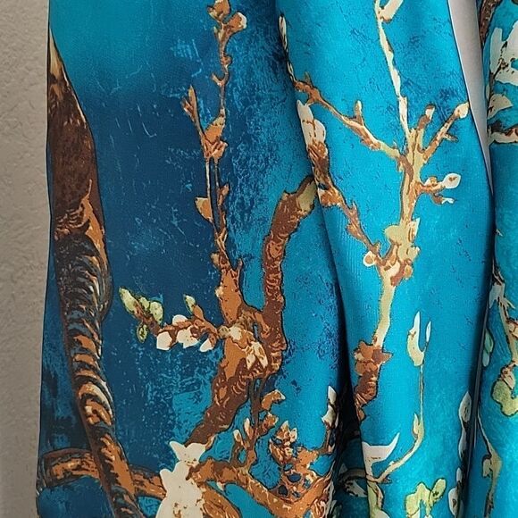 Beatiful torquoise and navy blue long wrap. - Picture 4 of 7